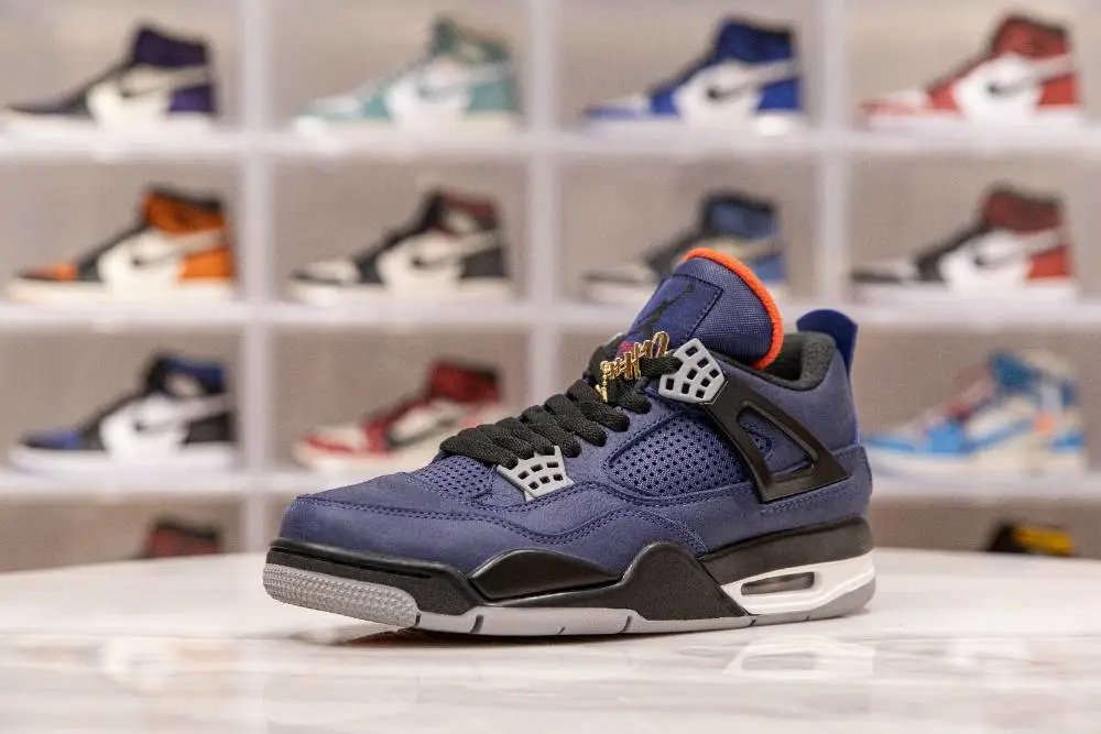 Air Jordan 4 Little Ye