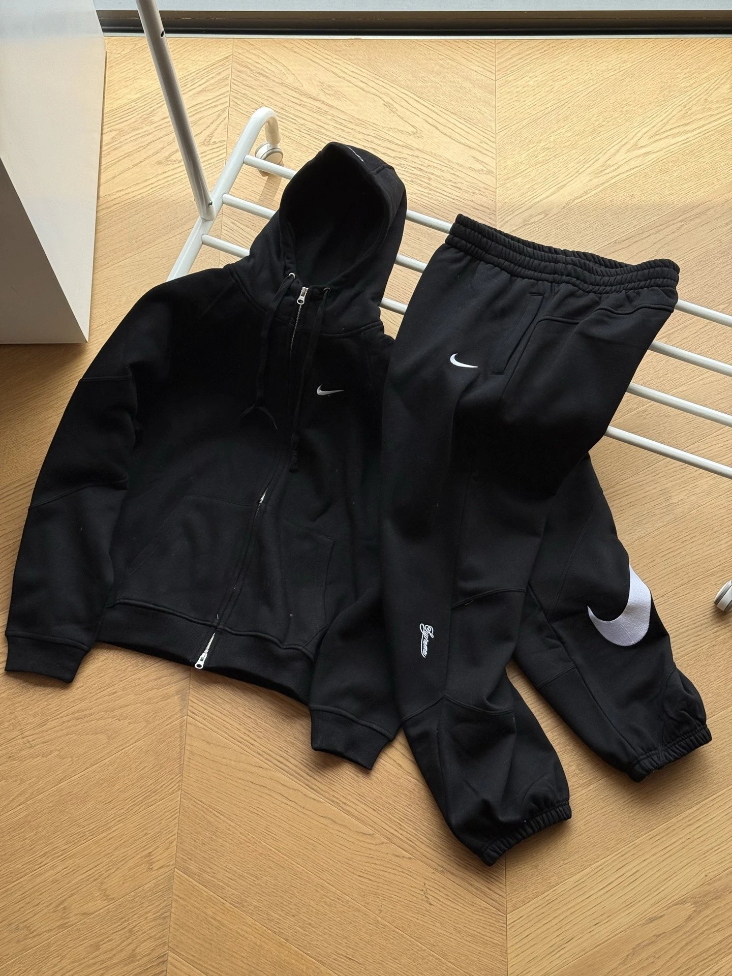 Supreme x Nike Embroidered Sweatpant Set