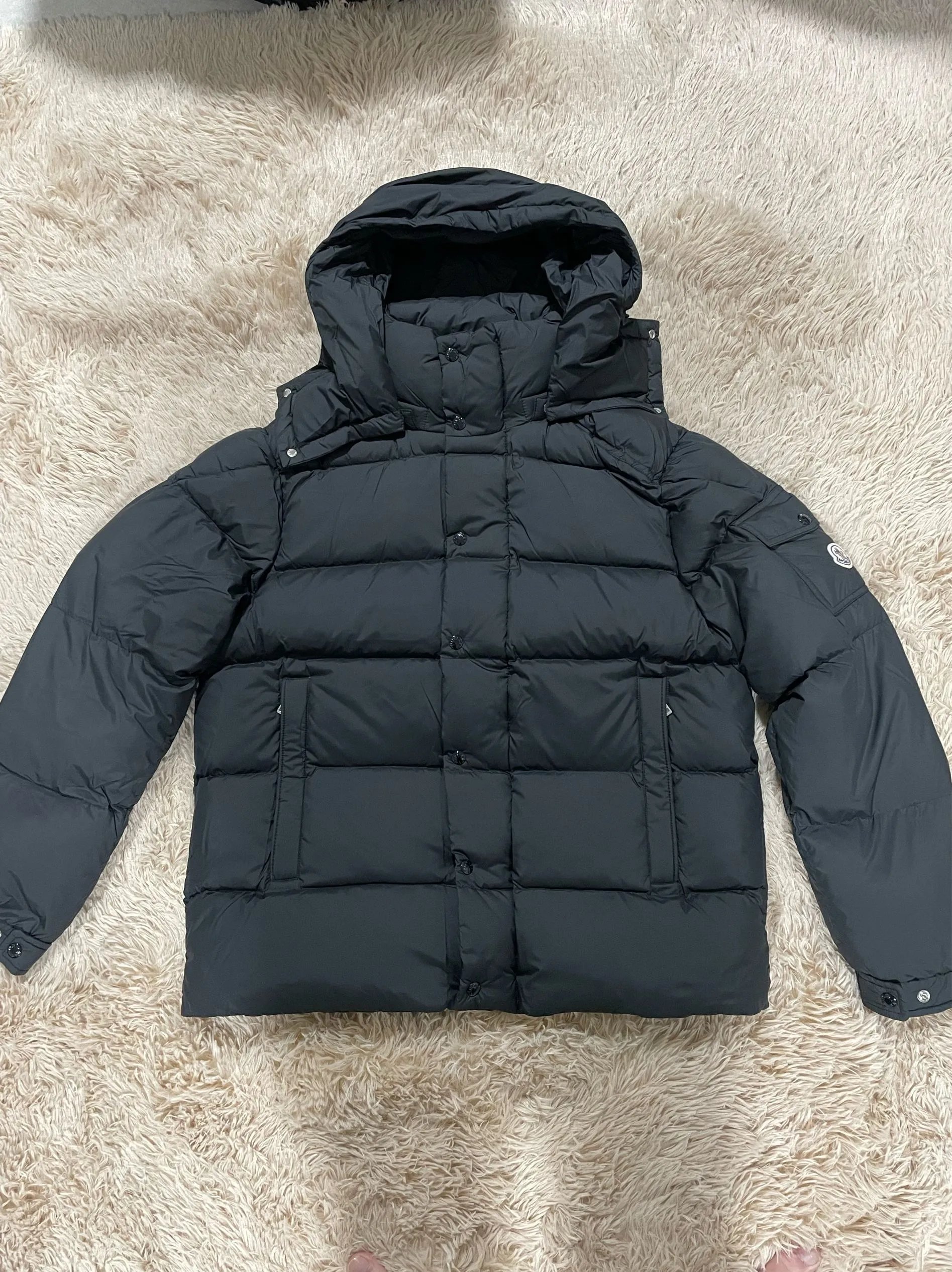 hot M羽绒服NFC wholesale 11Whats app 86 152 0596 8861白鸭绒