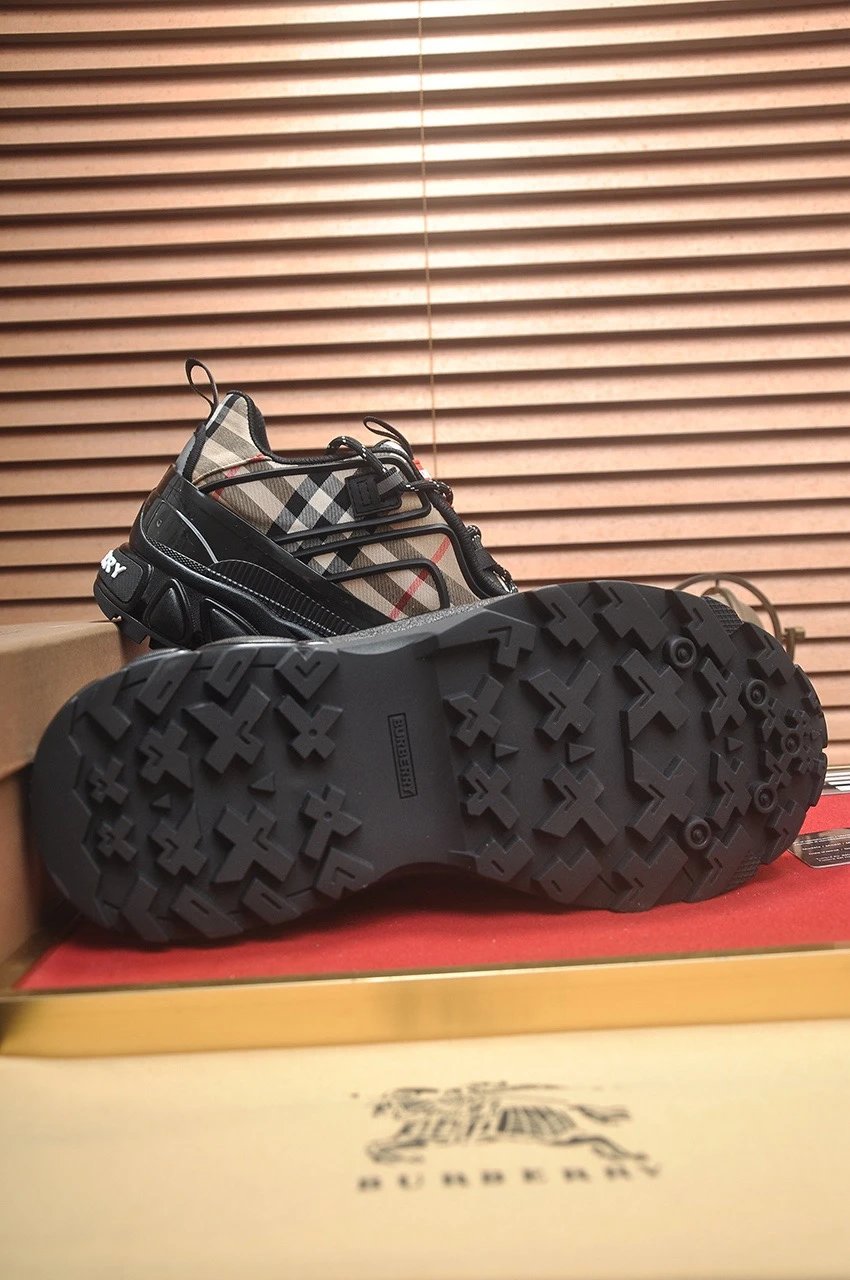 B运动鞋 11 9