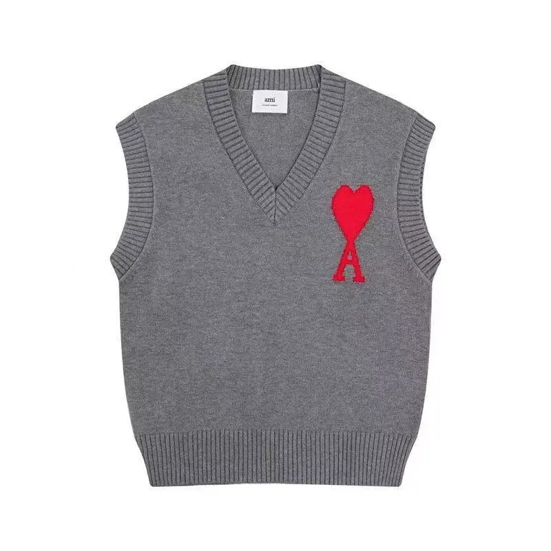 Tank top sweater gray red