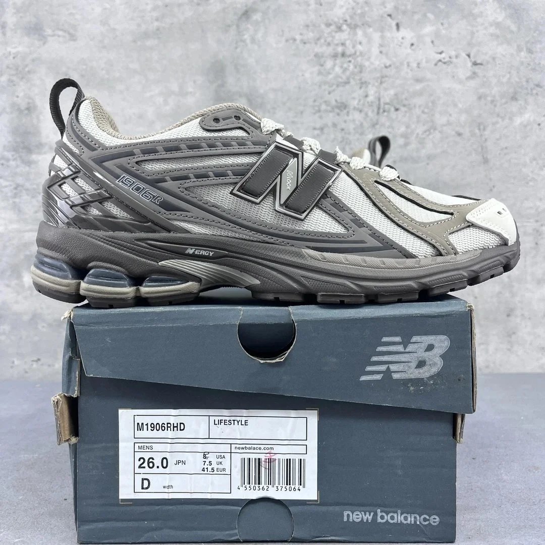 New Balance 1906R Running Shoes photo 5