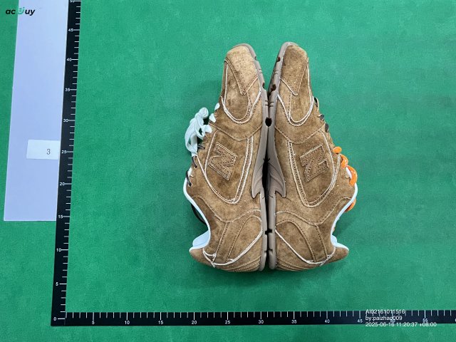 New Balance x MIU MIU 530 Shoes: seller detail photo 1