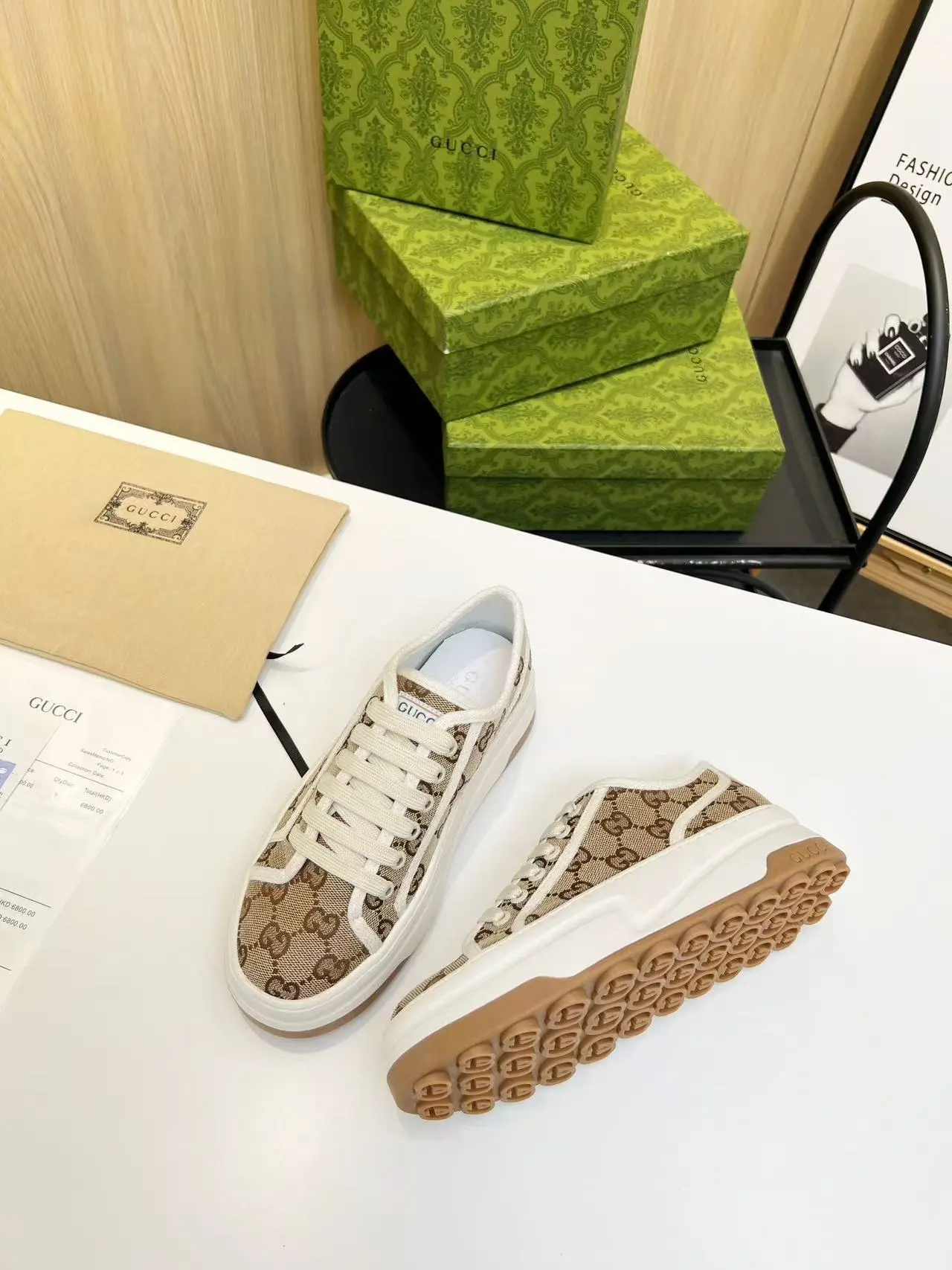 GUCCI shoes (Style 1