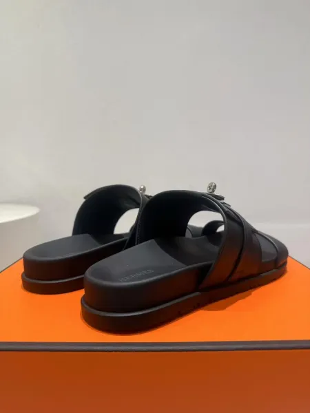Hermès Oran Slide Sandals Tan and Black Slippers - 4