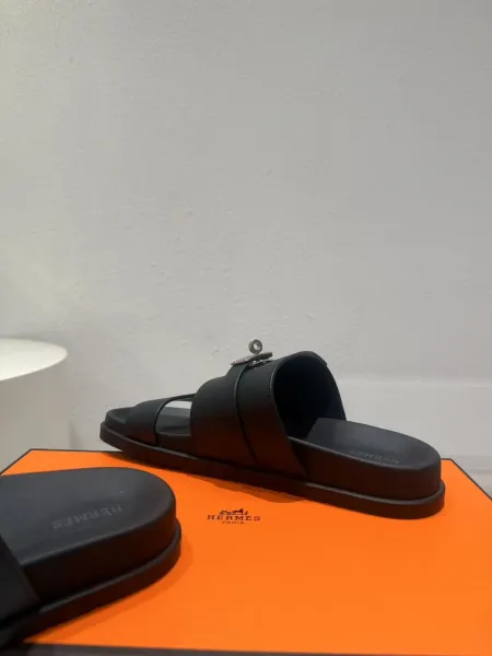 Hermès Oran Slide Sandals Tan and Black Slippers - 5