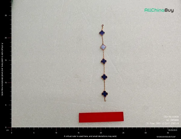 Van Cleef & Arpels Alhambra Five Motifs Red Coral Bracelet - 4