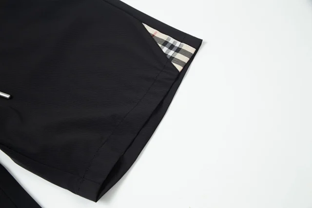 Burberry Shorts Elastic-Waist Drawstring Logo product detail image 43