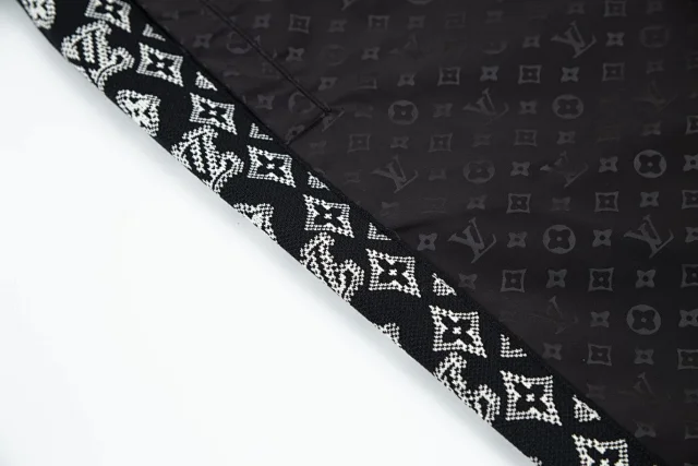 Louis Vuitton Shorts Drawstring Monogram product detail image 17