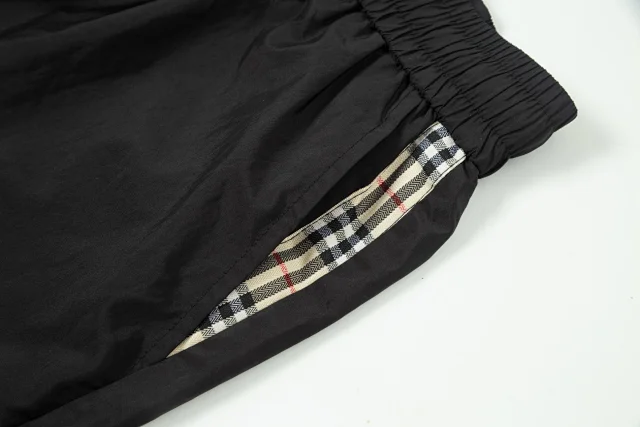 Burberry Shorts Elastic-Waist Drawstring Logo product detail image 22