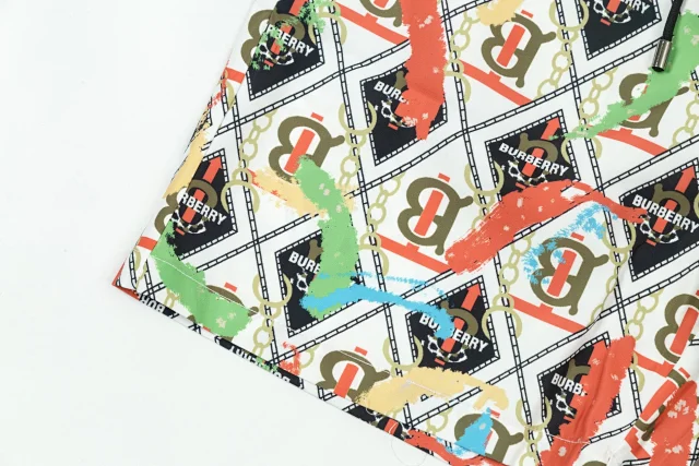Burberry Shorts Elastic-Waist Drawstring Logo product detail image 15