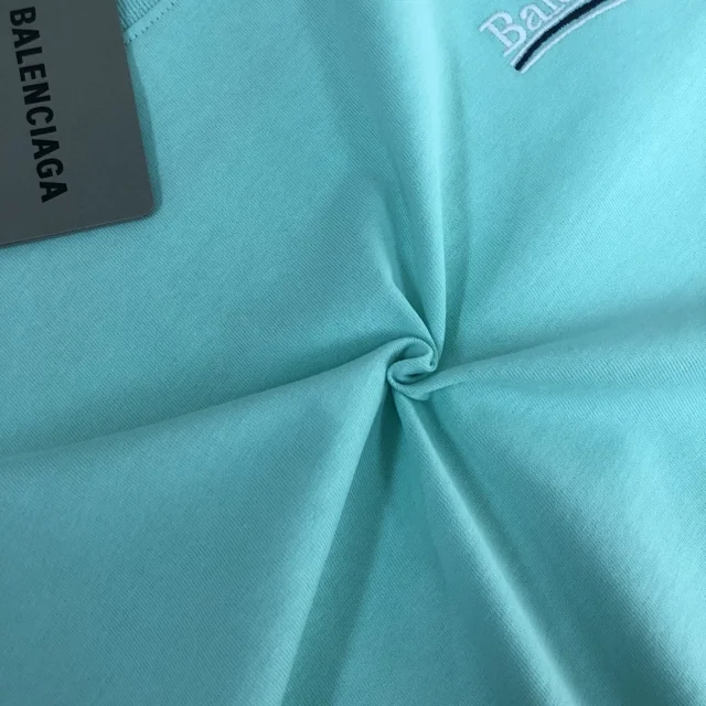 Balenciaga T-Shirts Crewneck T-Shirt with Logo Chest Print product detail image 32