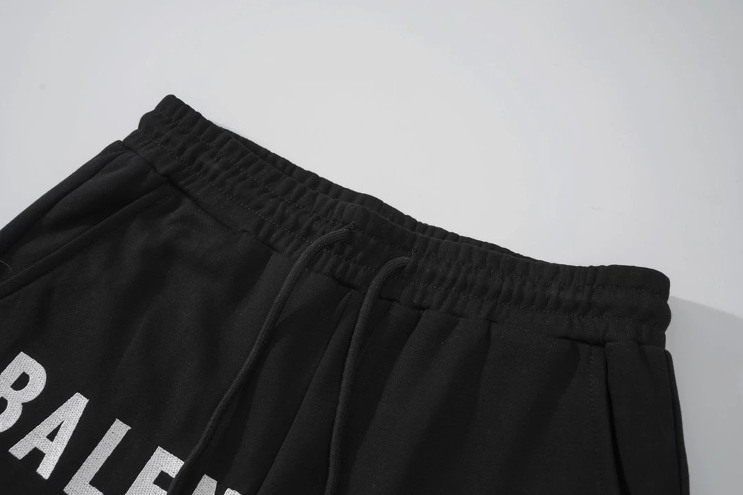 Balenciaga BB Logo Splatter-Print Shorts White - 52