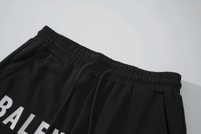 Balenciaga Shorts Logo-print drawstring product detail image 51
