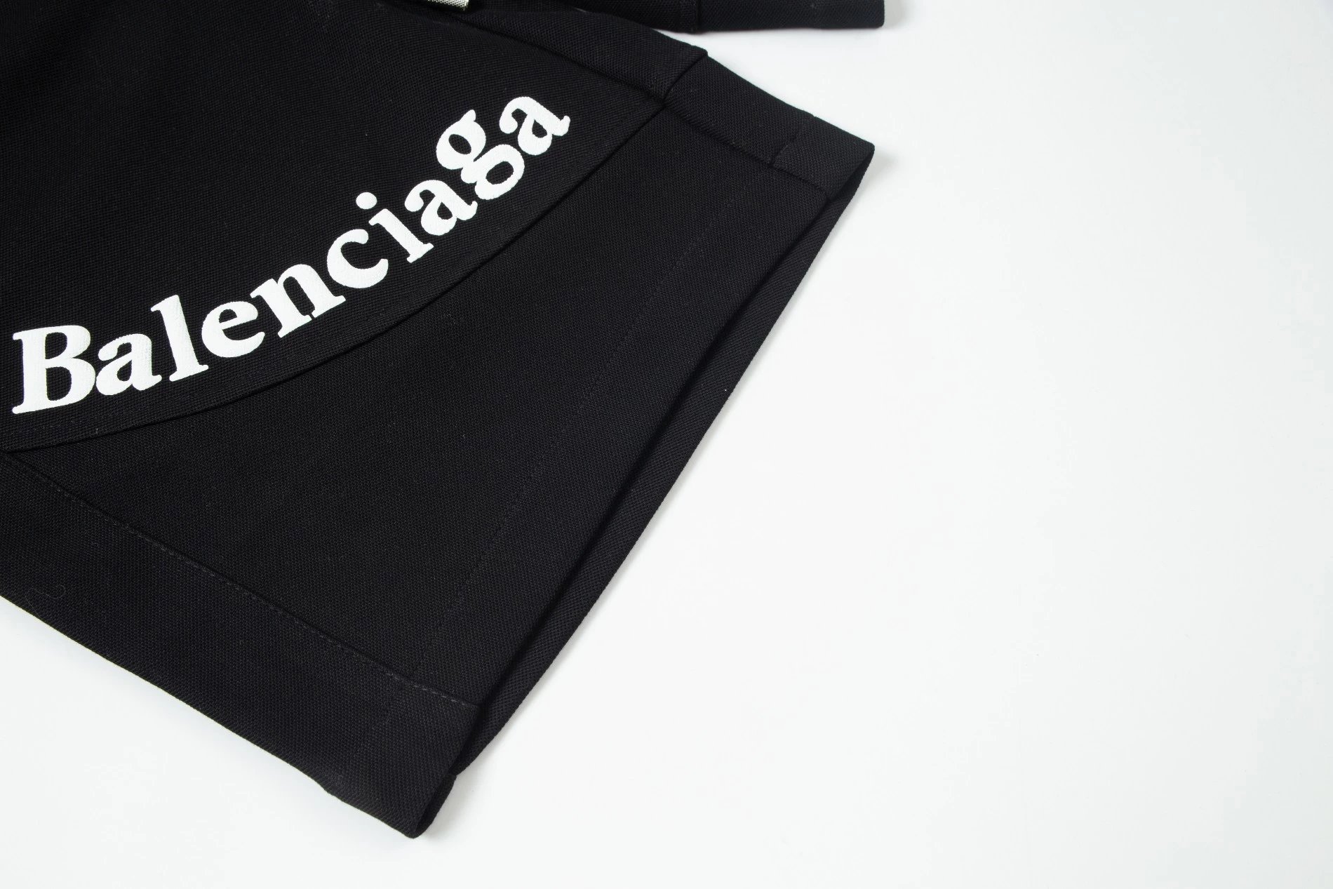 Balenciaga BB Logo Splatter-Print Shorts White - 26