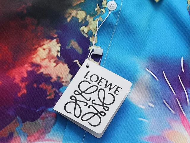 Loewe Shirts Short-Sleeve Graphic Button-Up Shirt product detail image 21