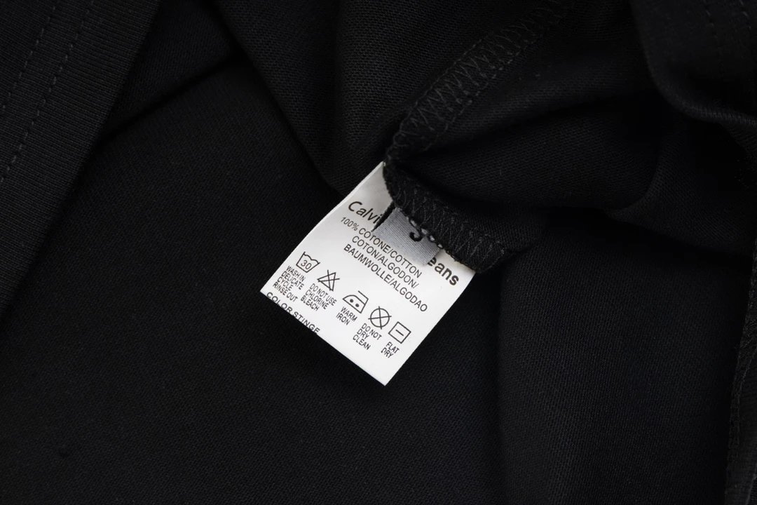 Calvin Klein Jeans Monogram Logo White T-Shirt - 65