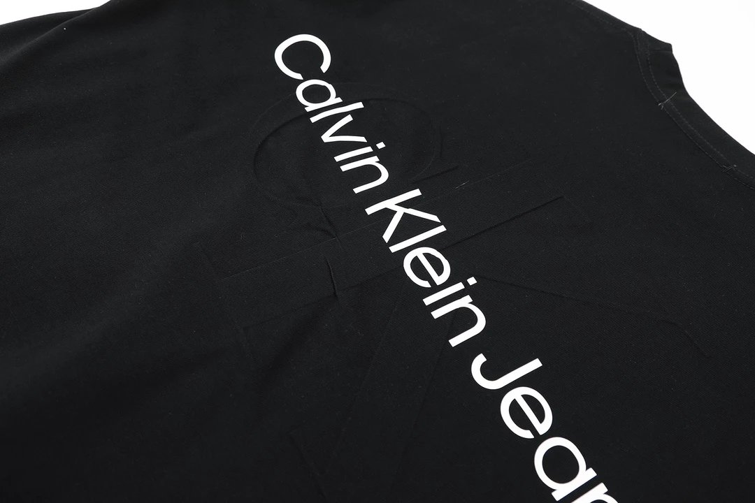 Calvin Klein Jeans Monogram Logo White T-Shirt - 44