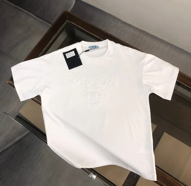 Prada T-Shirts Short-Sleeve Triangle Logo T-Shirt product detail image 11