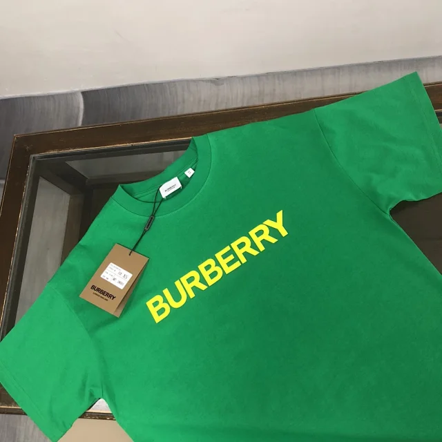 Burberry T-Shirts Crew-neck logo-print short-sleeve T-shirt product detail image 18