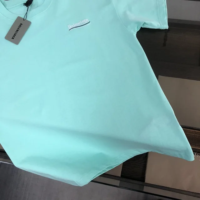 Balenciaga T-Shirts Crewneck T-Shirt with Logo Chest Print product detail image 31