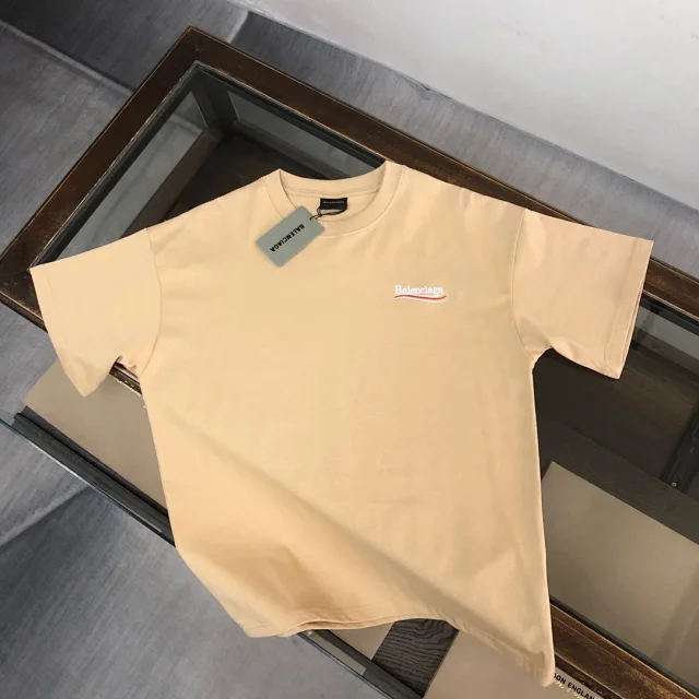 Balenciaga T-Shirts Crewneck T-Shirt with Logo Chest Print product detail image 18