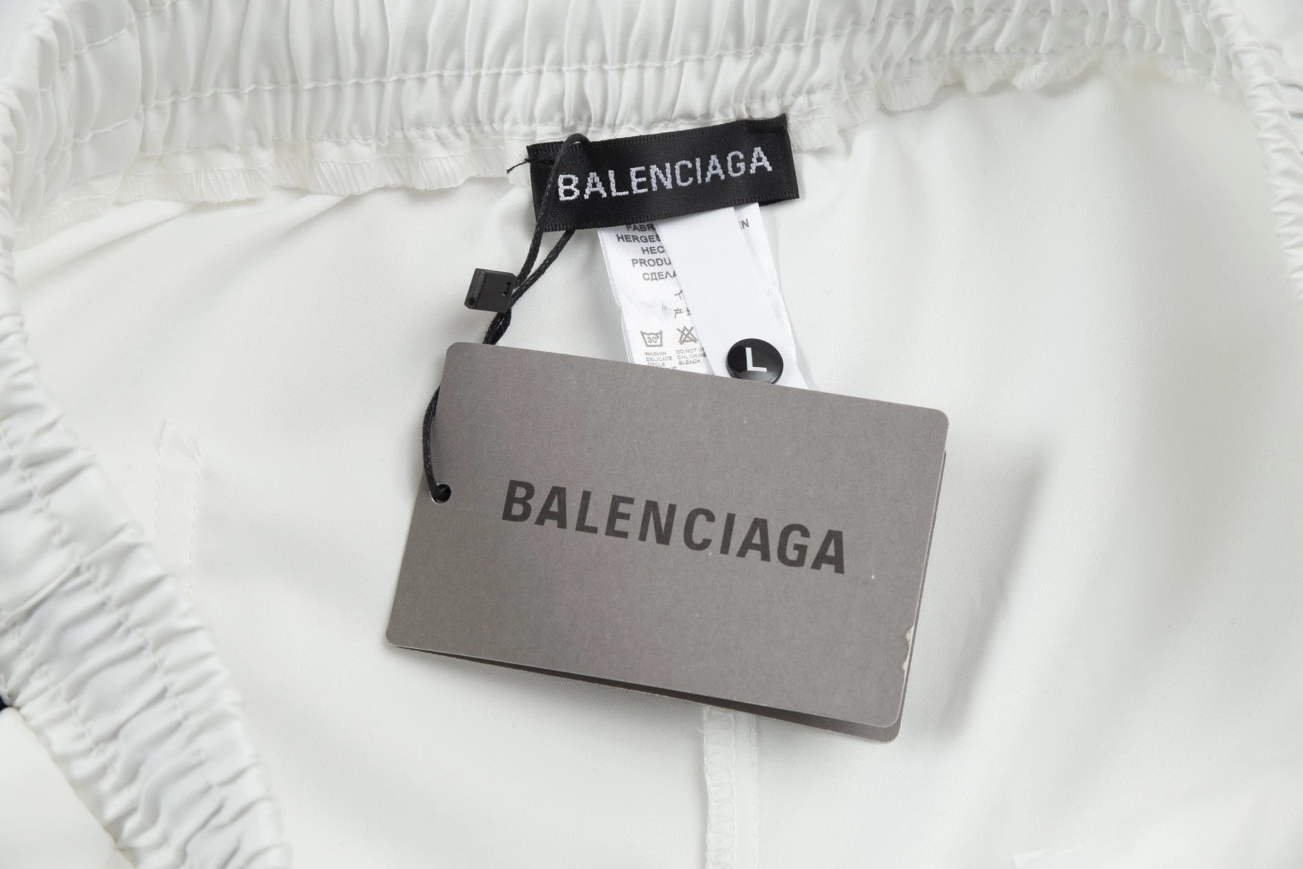 Balenciaga BB Logo Splatter-Print Shorts White - 61