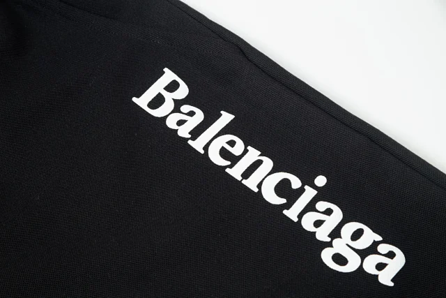 Balenciaga Shorts Logo-print drawstring product detail image 32