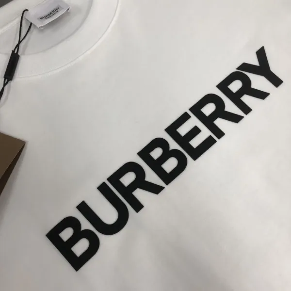 Burberry Embroidered Pocket T-Shirt White - 13