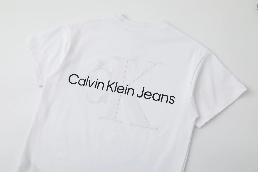 Calvin Klein Jeans Monogram Logo White T-Shirt - 35