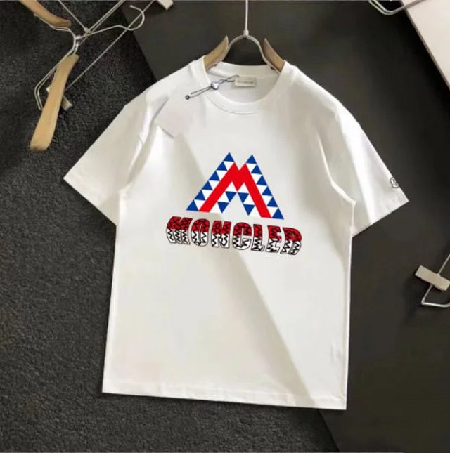 Moncler T-shirt: seller detail photo 14