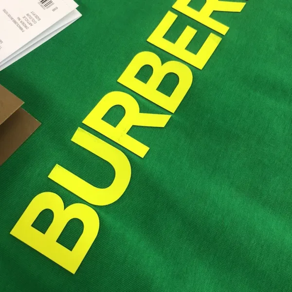 Burberry Embroidered Pocket T-Shirt White - 21