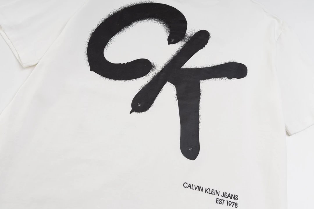 Calvin Klein Jeans Monogram Logo White T-Shirt - 72