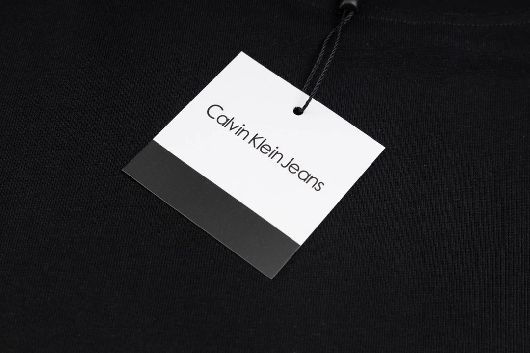 Calvin Klein Jeans Monogram Logo White T-Shirt - 81
