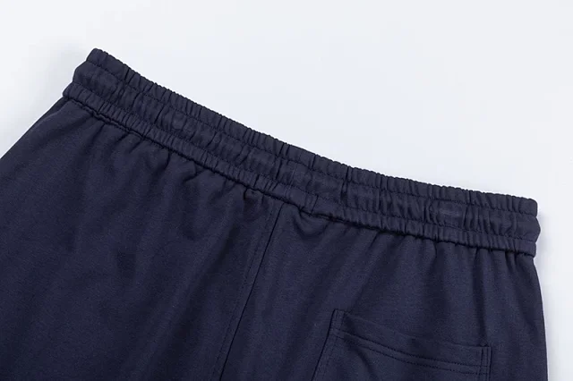 Moncler Shorts Drawstring Logo product detail image 18