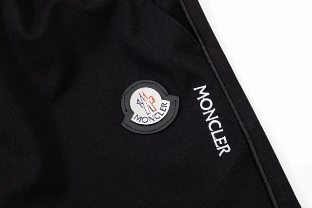 Moncler Shorts Drawstring Logo product detail image 52