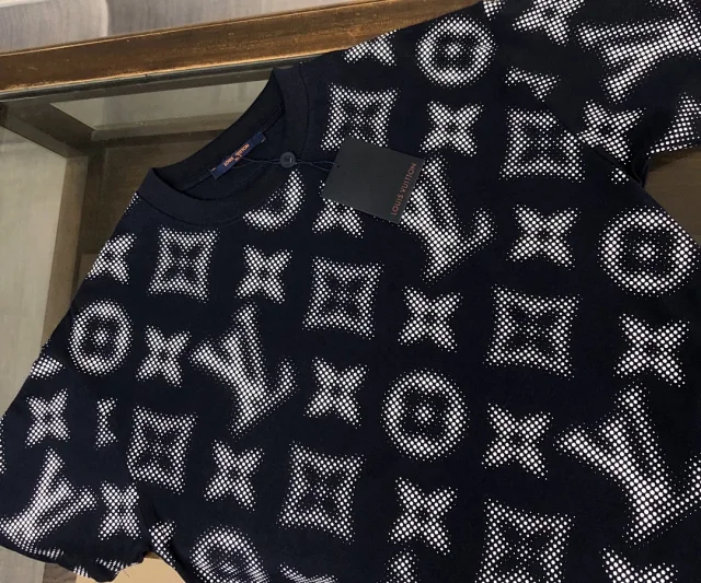 Louis Vuitton T-Shirts Short-Sleeve Crew-Neck product detail image 14