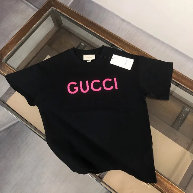 Gucci T-Shirts Logo-print crew-neck product detail image 17