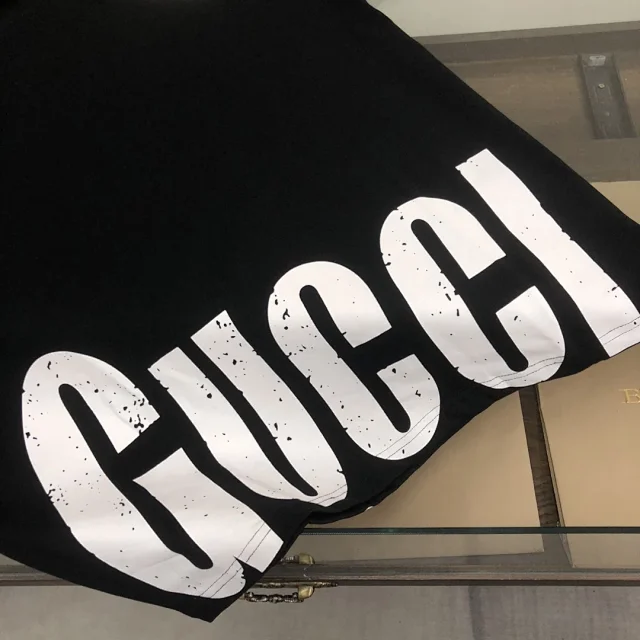 Gucci T-Shirts Logo-print crew-neck product detail image 44