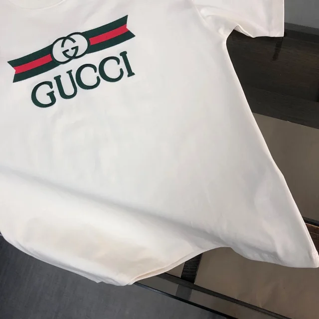 Gucci T-Shirts Logo-print crew-neck product detail image 24
