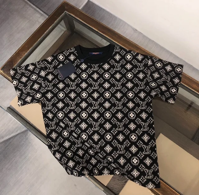Louis Vuitton T-Shirts Short-Sleeve Crew-Neck product detail image 52