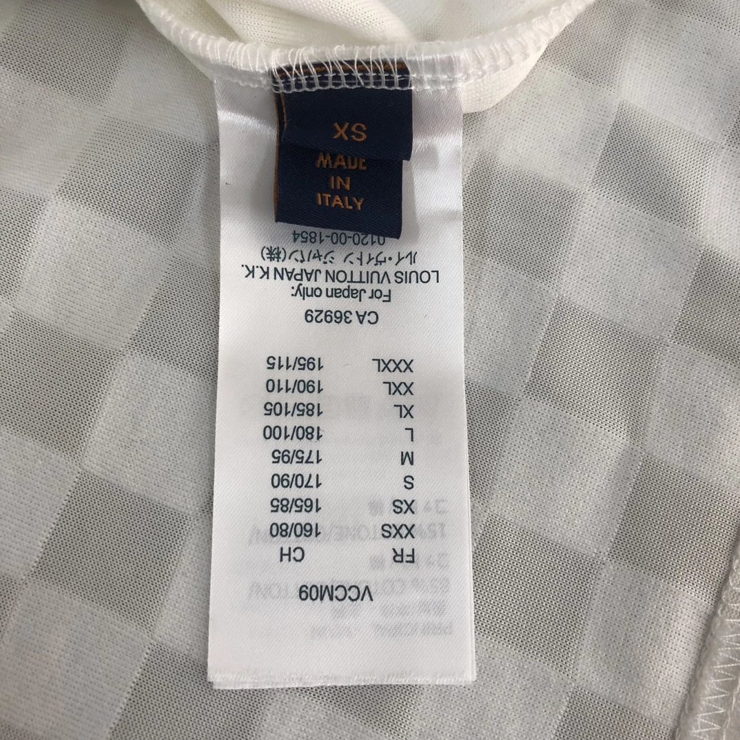Louis Vuitton Monogram Gradient Print White T-Shirt - 31