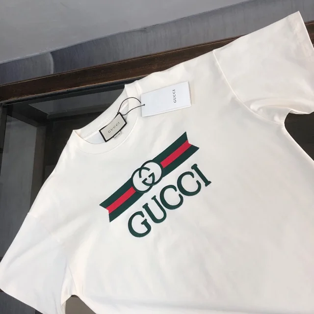 Gucci T-Shirts Logo-print crew-neck product detail image 20