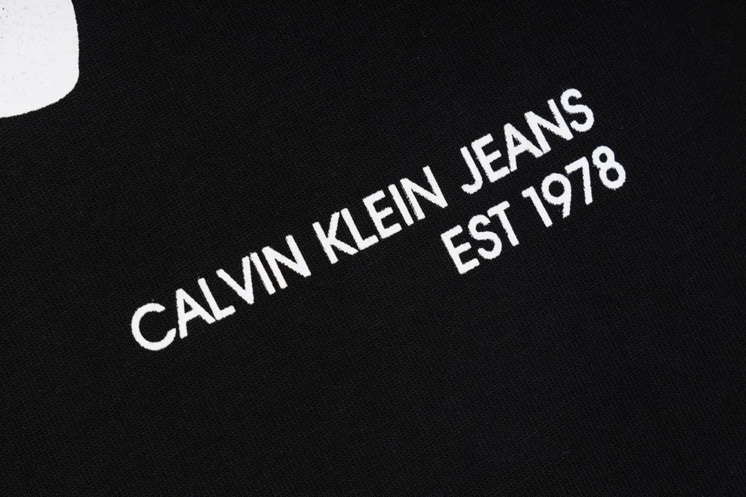 Calvin Klein Jeans Monogram Logo White T-Shirt - 66