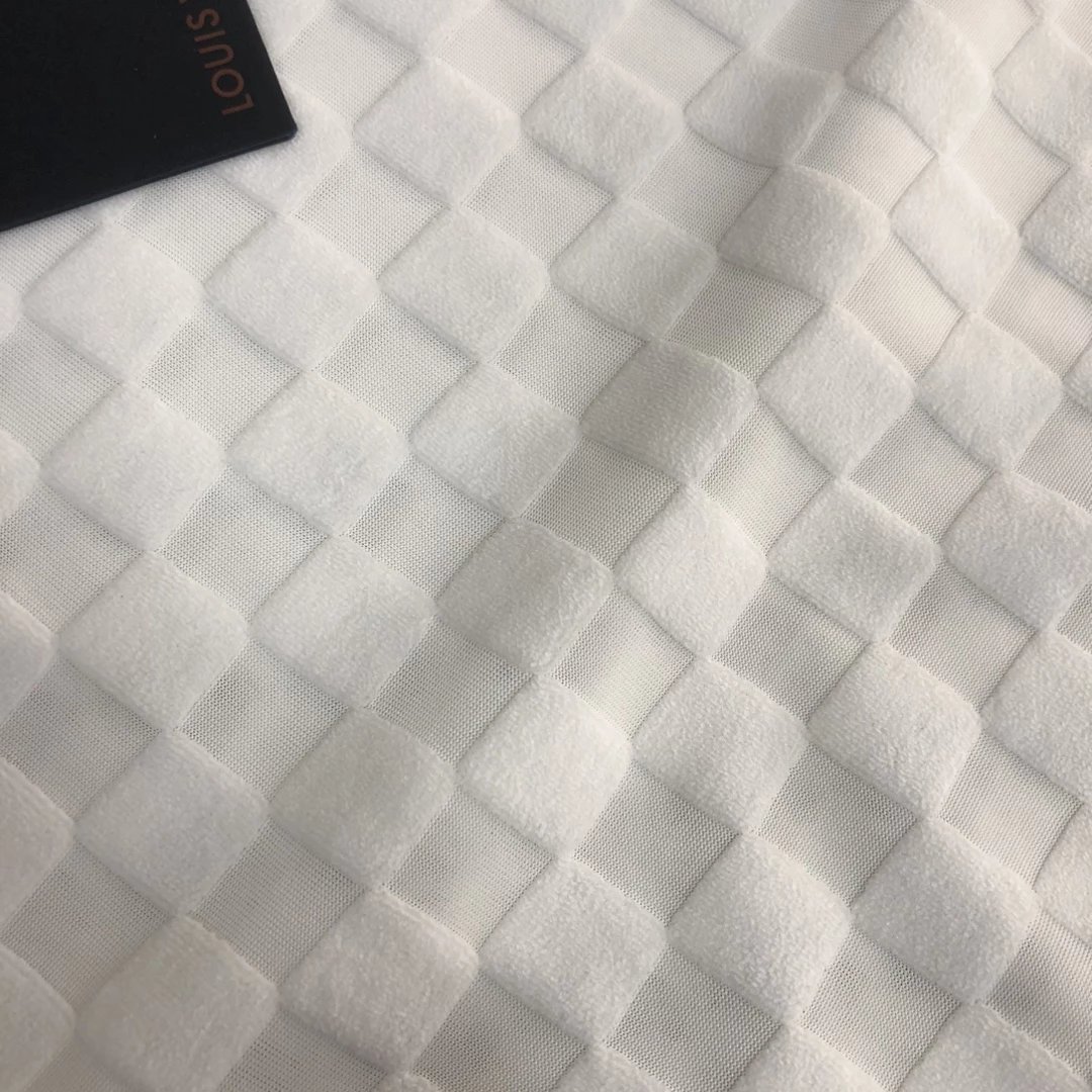 Louis Vuitton Monogram Gradient Print White T-Shirt - 28
