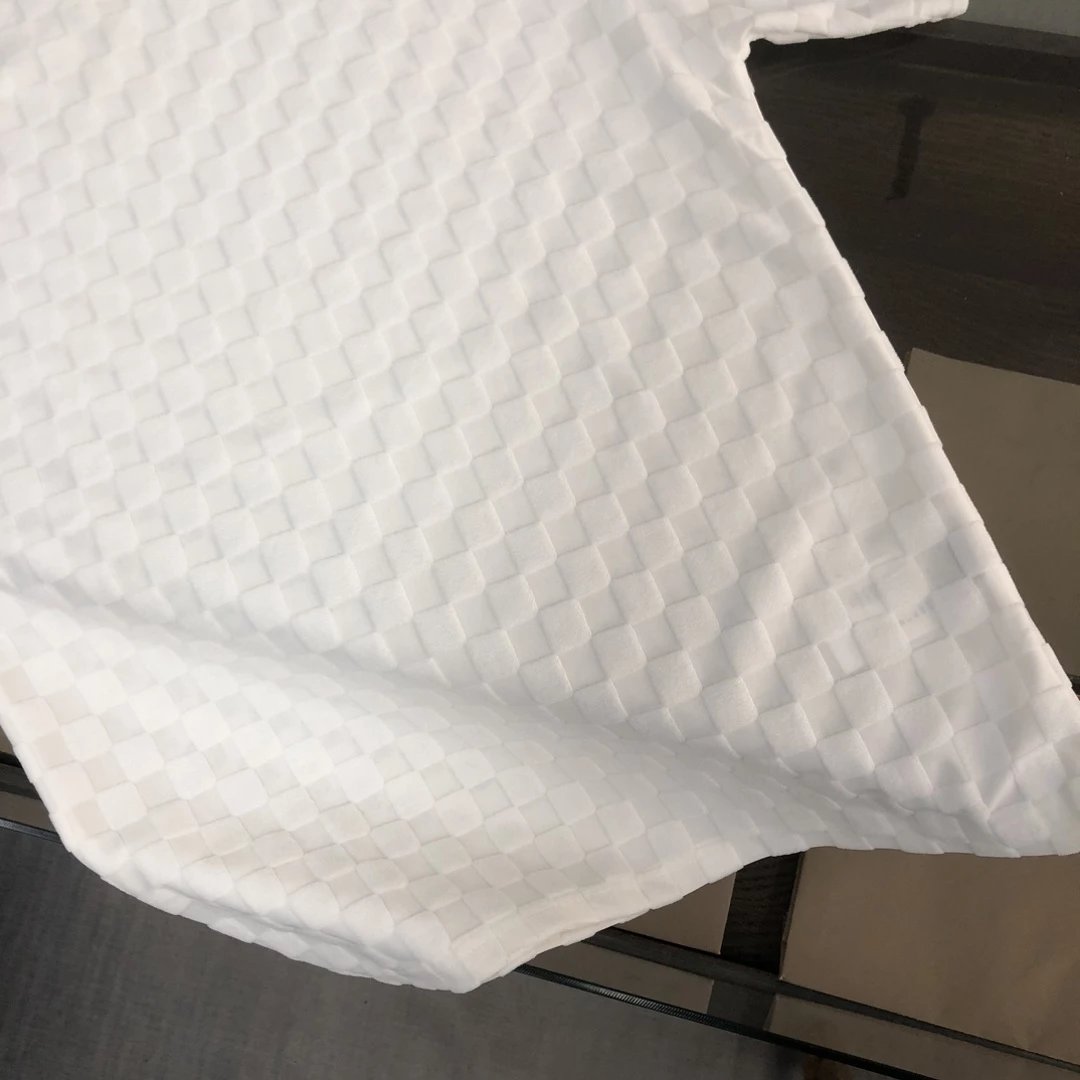 Louis Vuitton Monogram Gradient Print White T-Shirt - 30