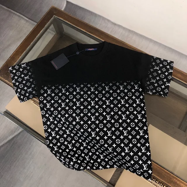Louis Vuitton T-Shirts Short-Sleeve Crew-Neck product detail image 33
