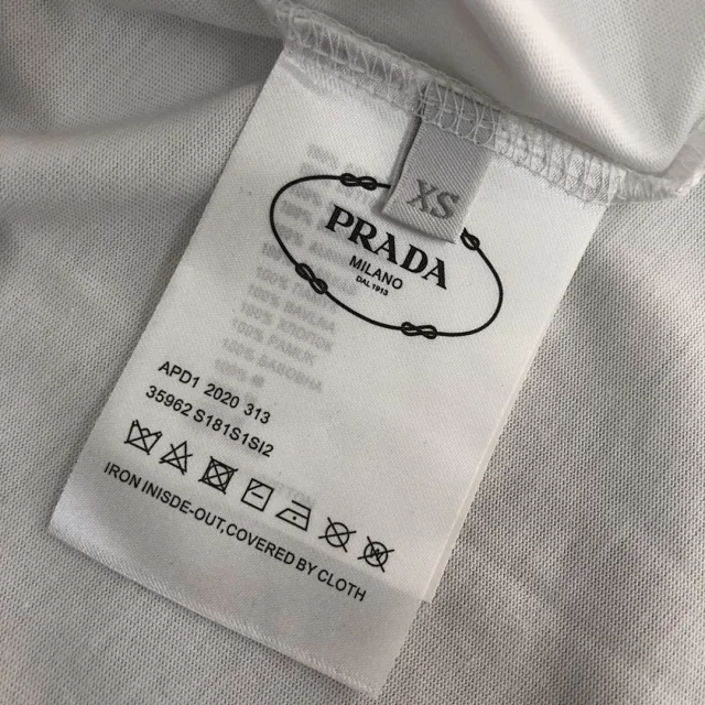 Prada T-Shirts Short-Sleeve Triangle Logo T-Shirt product detail image 17