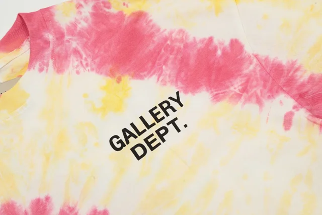 Gallery Dept. T-Shirts Eyes On You Graphic T-Shirt product detail image 42
