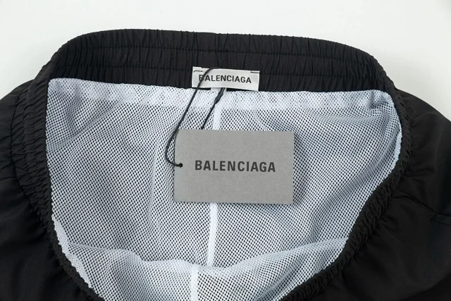 Balenciaga Shorts Logo-print drawstring product detail image 18